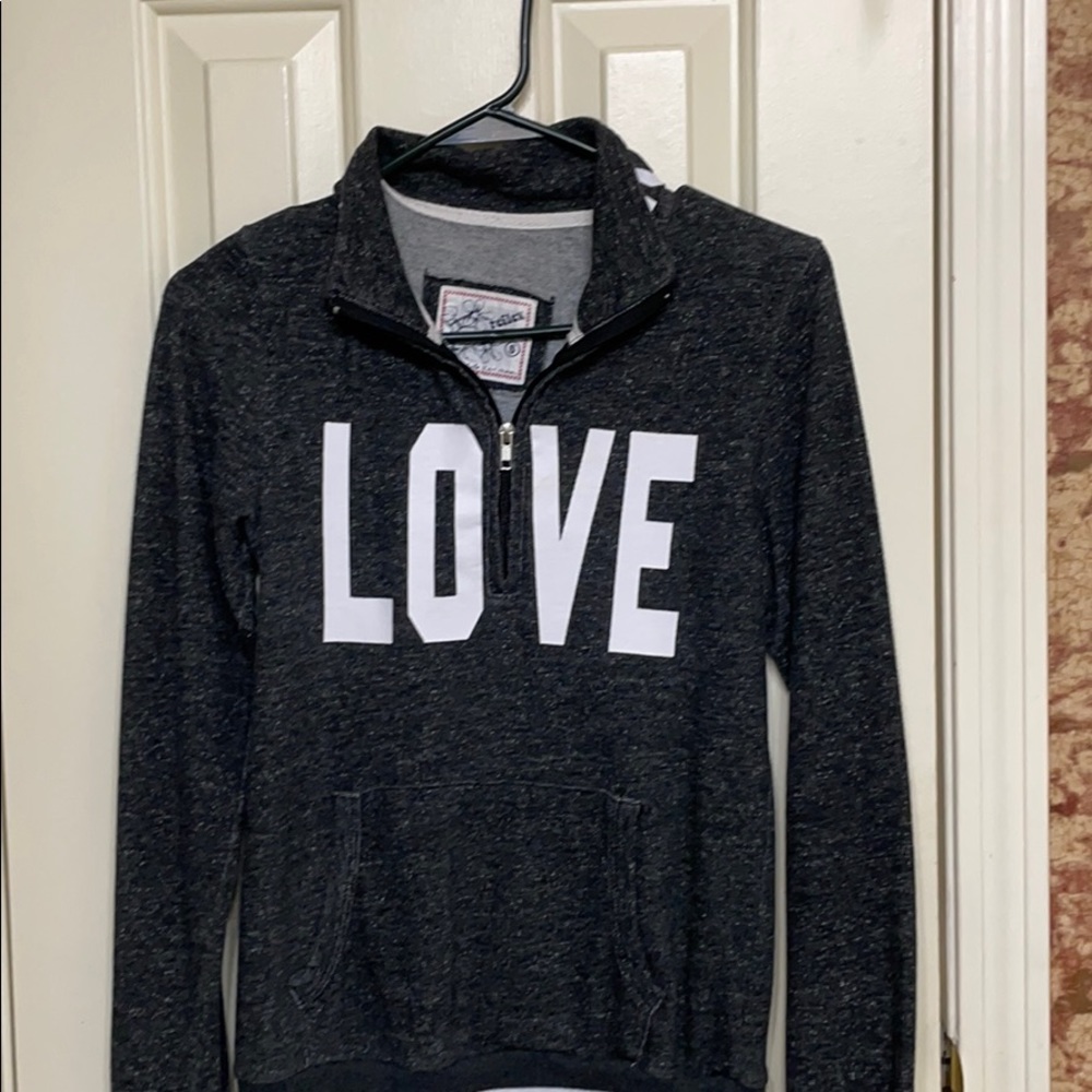 Small black/white pullover zippered sweatshirt